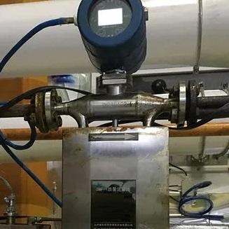 Làm cách nào để chọn đồng hồ đo lưu lượng khối lượng Coriolis?
