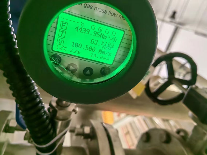lưu lượng kế khí đốt tự nhiên kỹ thuật số có màn hình điện tử digital natural gas flow meter with electronic display